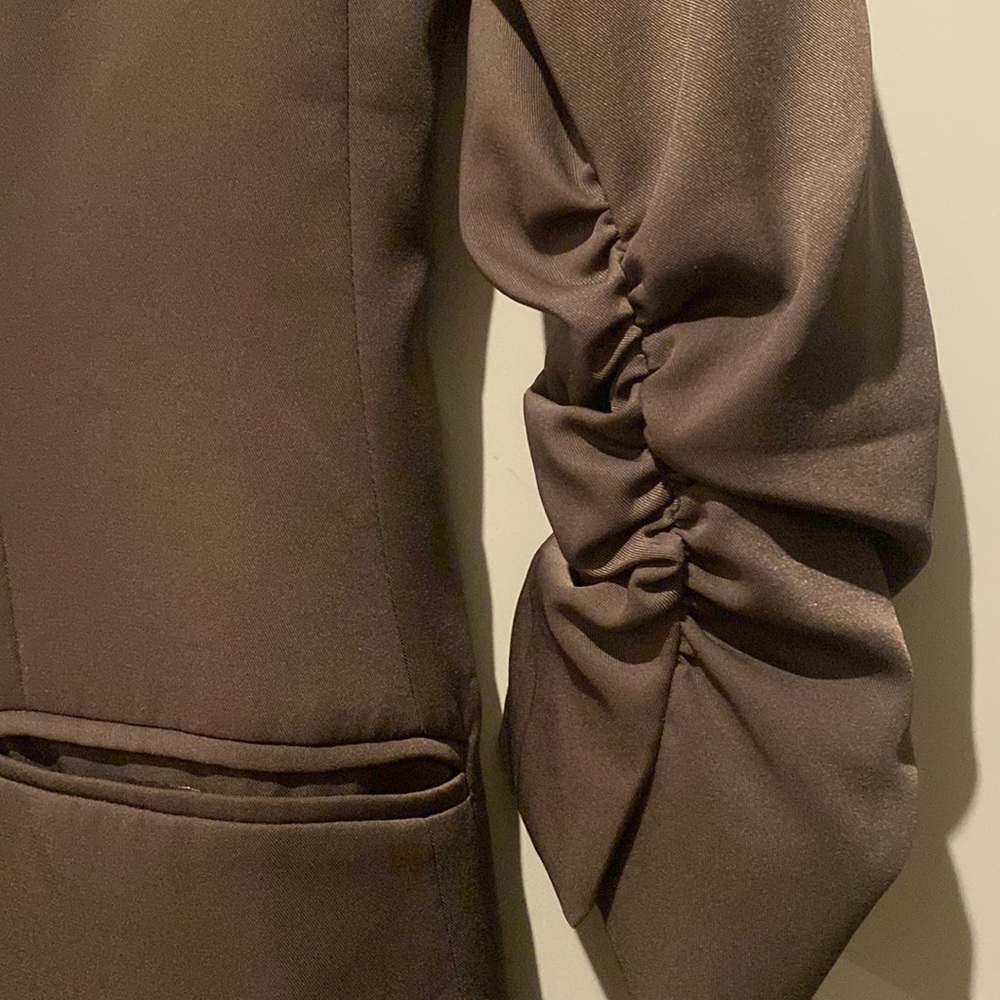 Blazer - Picture 2 of 4